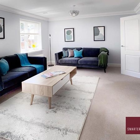 Maidenhead, Leander - 3 Bedroom - Parking & Garden Екстер'єр фото
